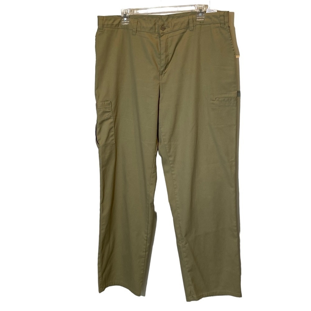 Dickies Women's plus size 18 Sand color Premium Relaxed Straight Cargo Pants - Picture 2 of 10